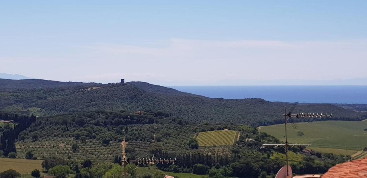 Апартаменты In Castello Кастаньето-Кардуччи Экстерьер фото